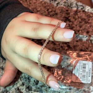 Pandora Sparkling Stand with Golden CZ, Size 2